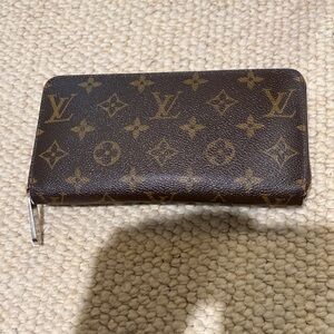 Louis Vuitton Monogram Zip-Around Wallet in Brown and Gold